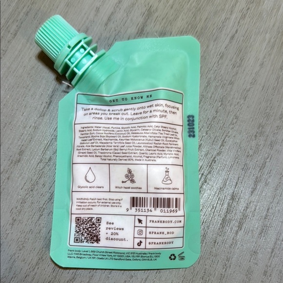 Glycolic Body Scrub - Green - Picture 2 of 2